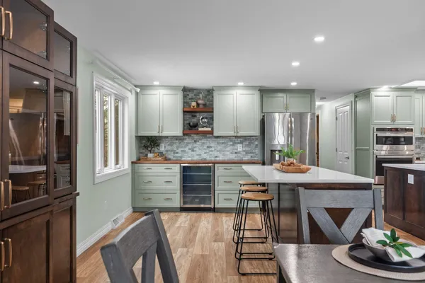$445,000 | 3225 North Abendroth Street, Appleton, WI 54914