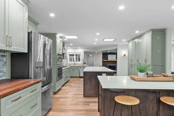 $445,000 | 3225 North Abendroth Street, Appleton, WI 54914