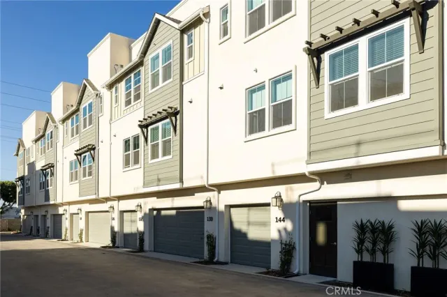 $614,990 | 136 South Tulip Avenue, Compton, CA 90220