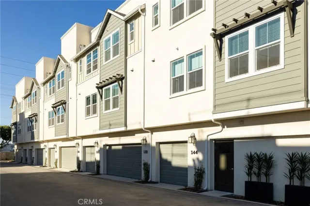 $634,990 | 136 South Tulip Avenue, Compton, CA 90220