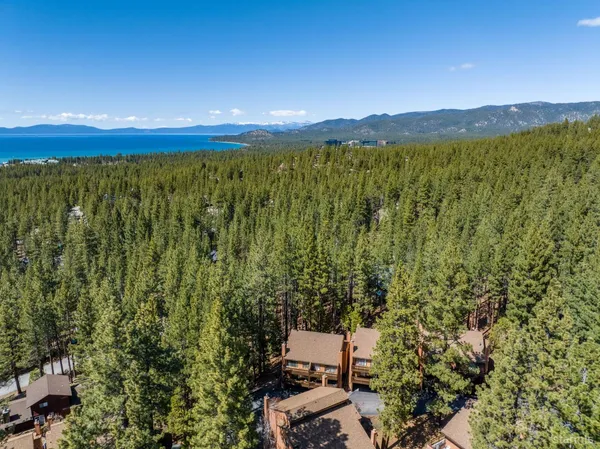 $489,000 | 1439 Ski Run Boulevard, Unit H4, South Lake Tahoe, CA 96150