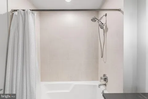 $449,000 | 2101 Market Street, Unit 908, Philadelphia, PA 19103