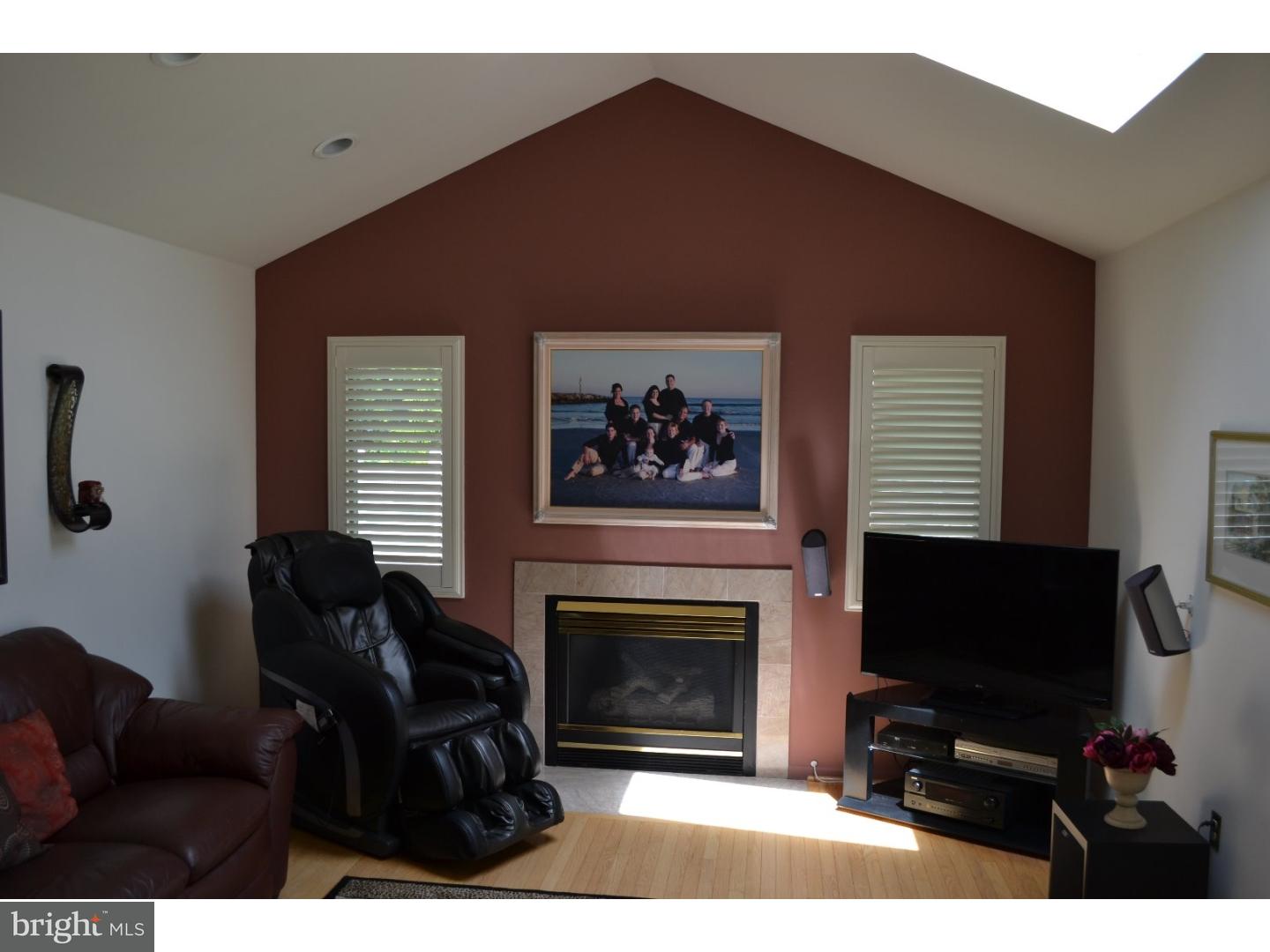413 Chestnut Street Ridley Park, PA 19078 - Photo 12 of 25 Family Room
