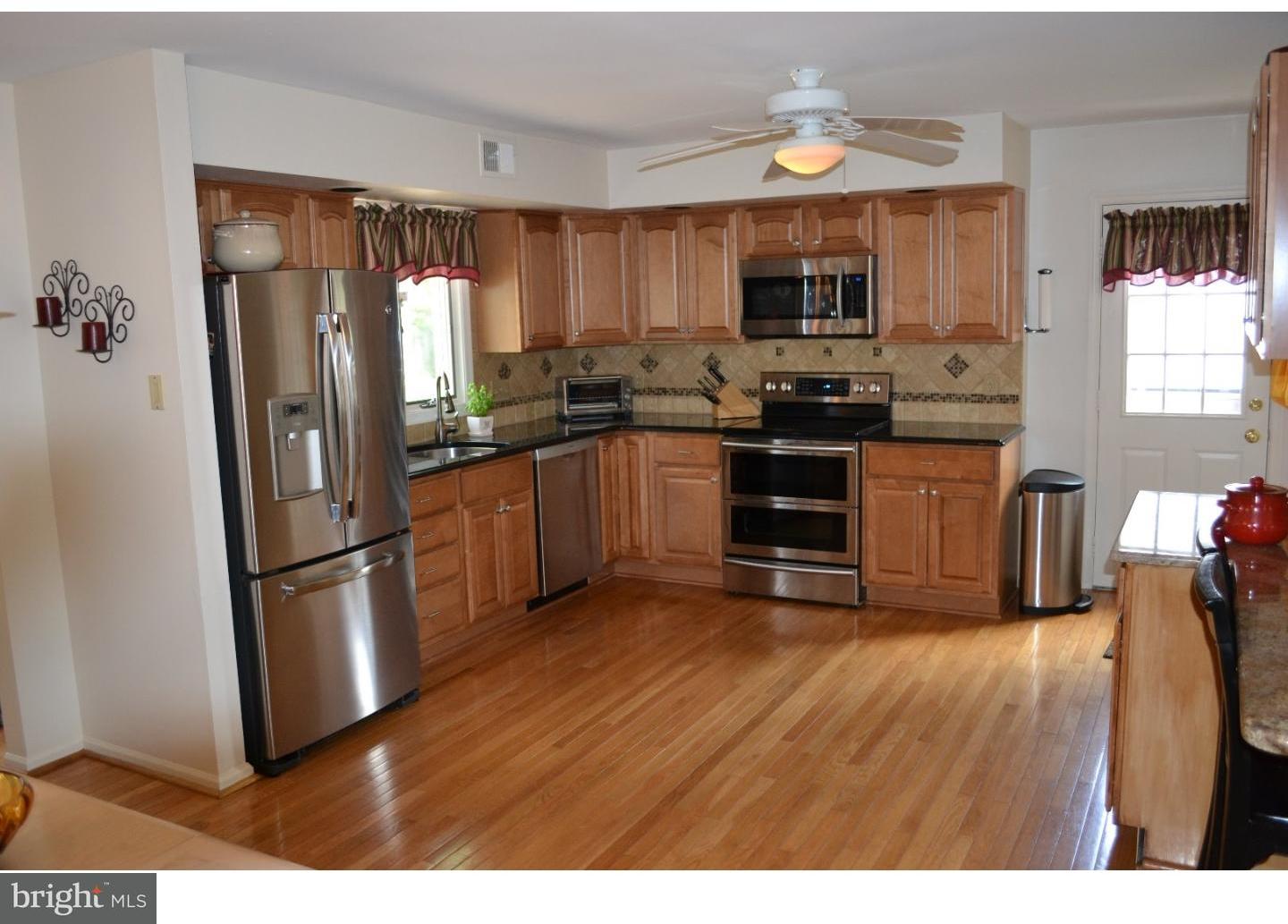 413 Chestnut Street Ridley Park, PA 19078 - Photo 10 of 25 Kitchen