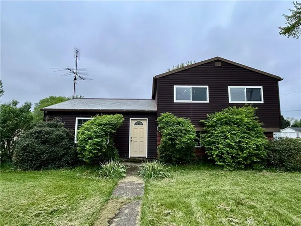 $139,900 | 1702 Brentwood Drive, Greenville, PA 16125