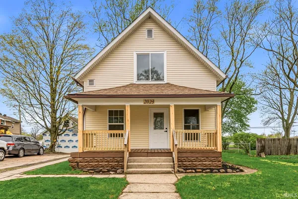 $179,900 | 2023 Prairie Street, Elkhart, IN 46516