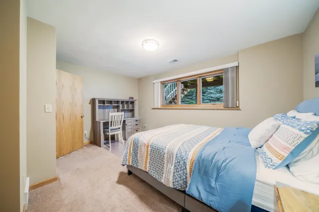 $309,000 | 2119 Cloudview Court, Appleton, WI 54914