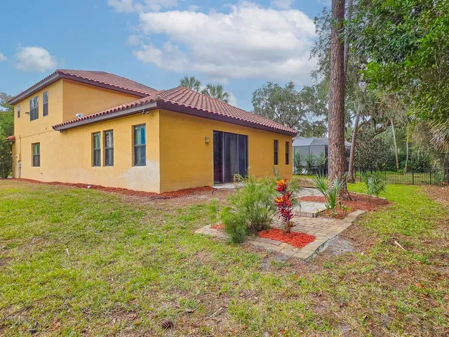 $949,000 | 13 River Oaks Way, Palm Coast, FL 32137