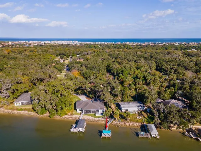 $949,000 | 13 River Oaks Way, Palm Coast, FL 32137