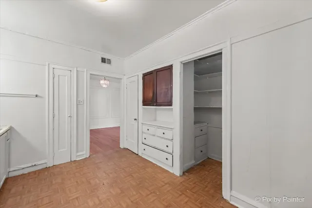 a car parked in front of a building