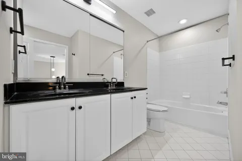 $664,900 | 45 Sagewood Drive, Unit 18, Malvern, PA 19355
