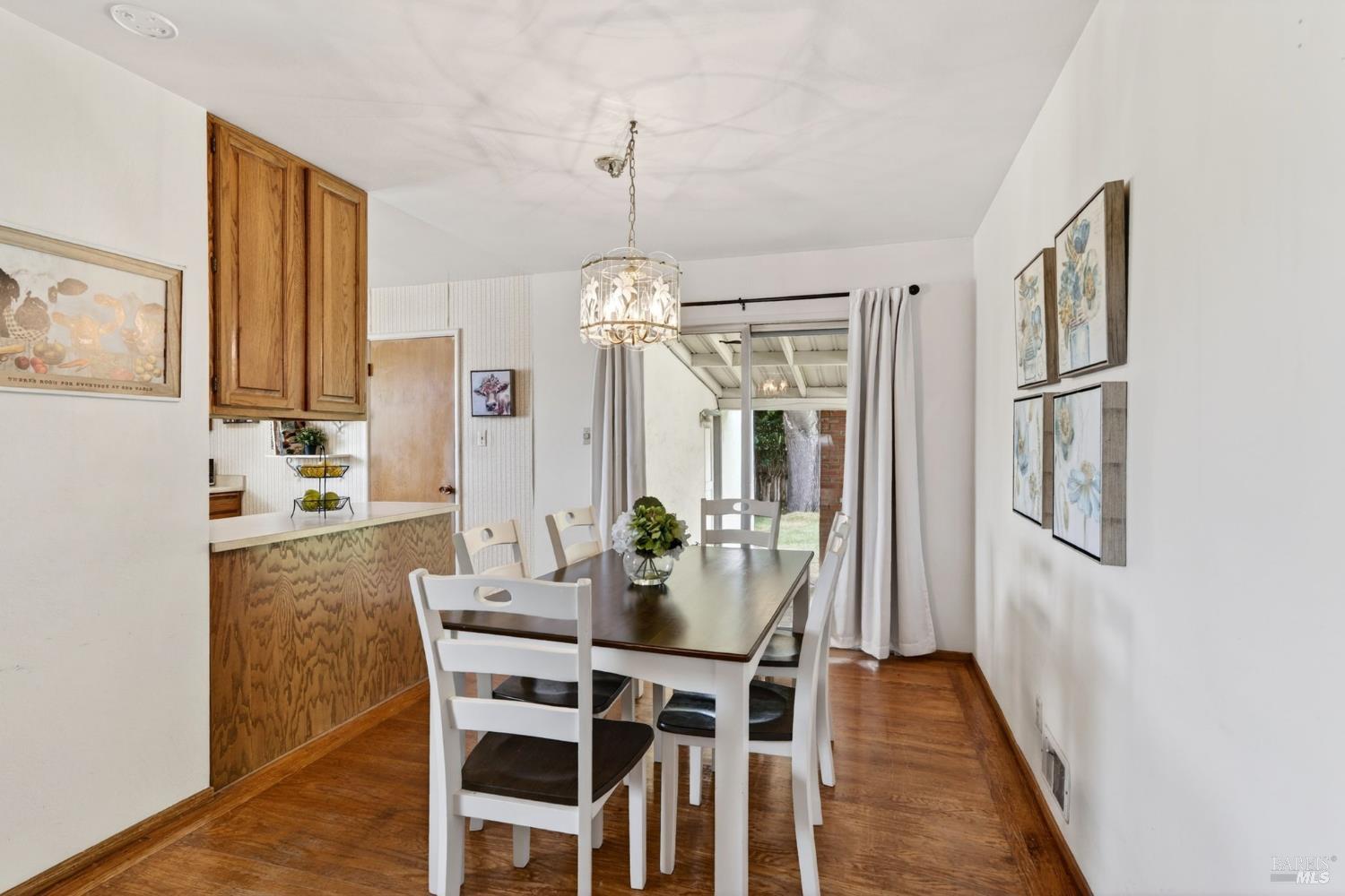 19 Zanco Way Novato, CA 94947 - Photo 7 of 30