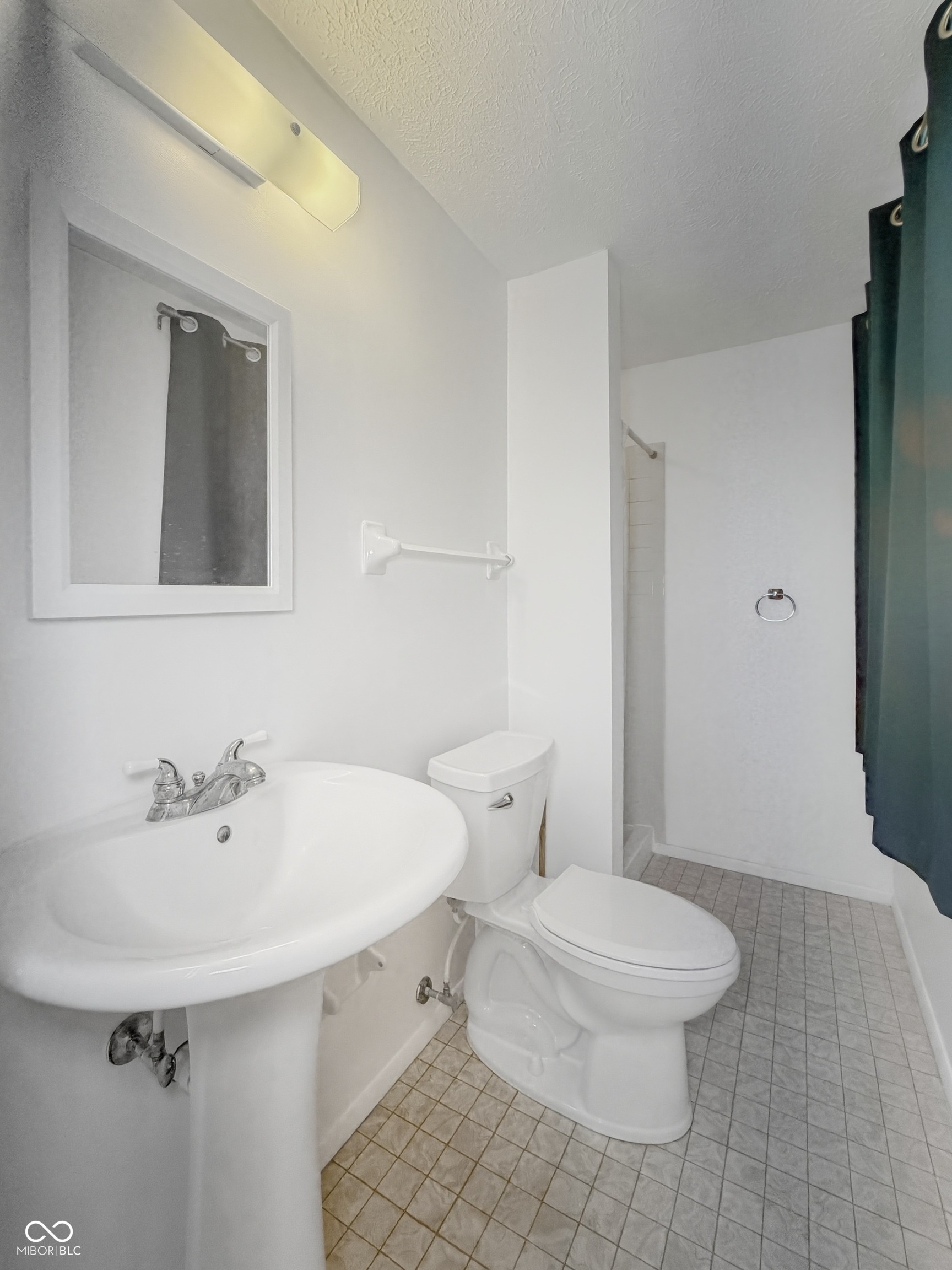 819 Bremerton Drive Indianapolis, IN 46229 - Photo 38 of 40