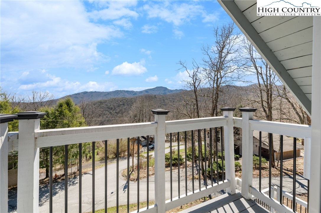 431 Cliffside Lane Seven Devils, NC 28604 - Photo 20 of 46