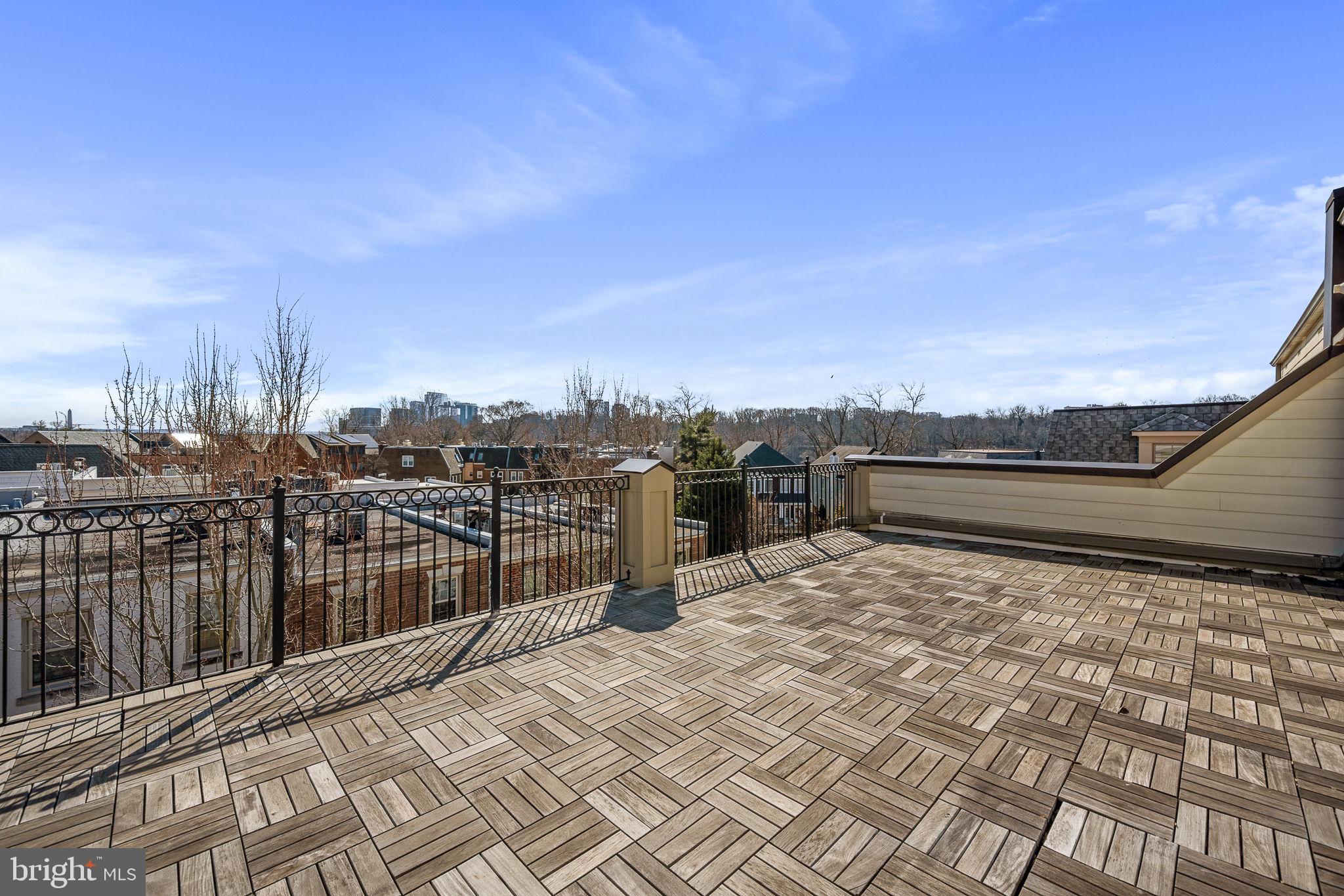 1411 Ridgeview Way Washington, DC 20007 - Photo 42 of 56