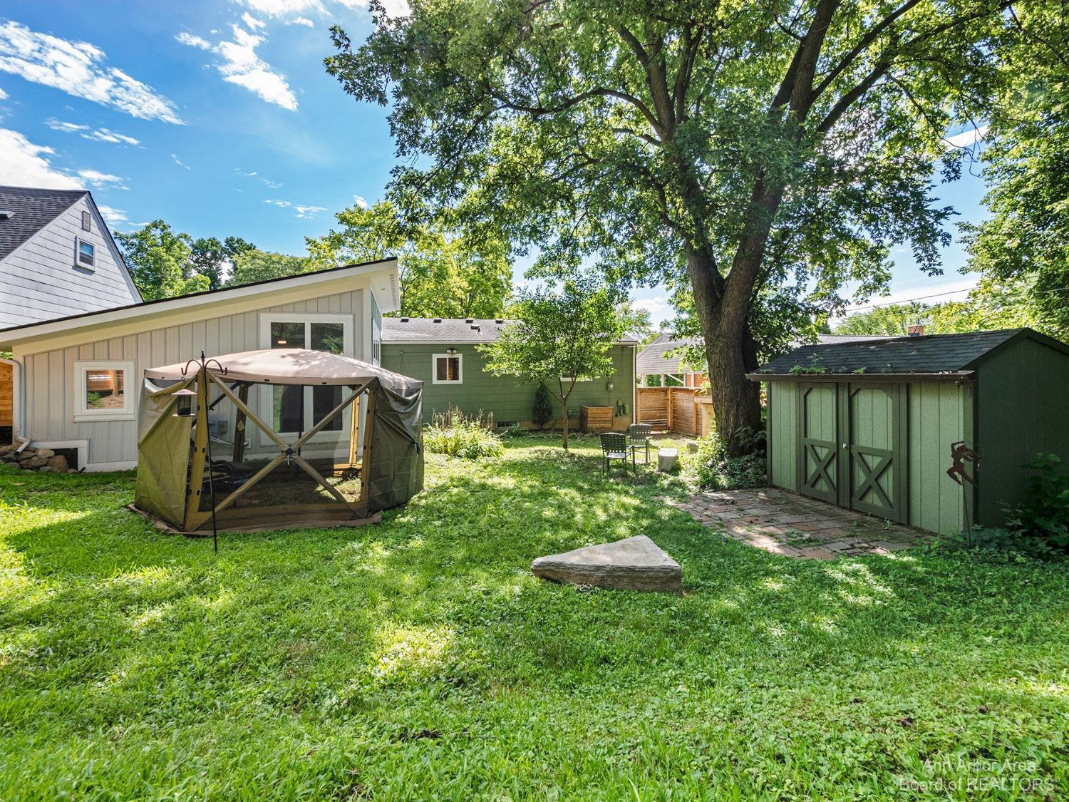 1139 Wendy Road Ann Arbor, MI 48103 - Photo 25 of 35 Photo 25