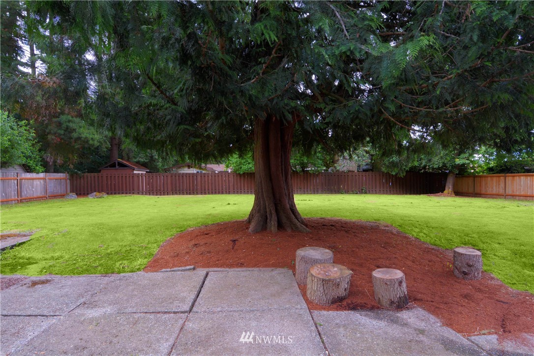 15015 Southeast 112th Street Renton, WA 98059 - Photo 3 of 11