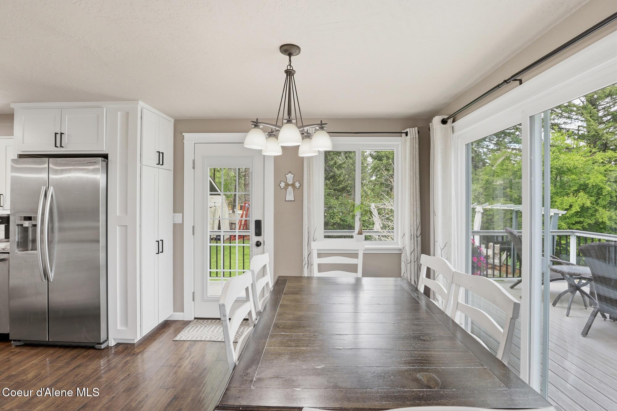 15720 North Ridgeway Drive Hayden, ID 83835 - Photo 15 of 40 Dinning