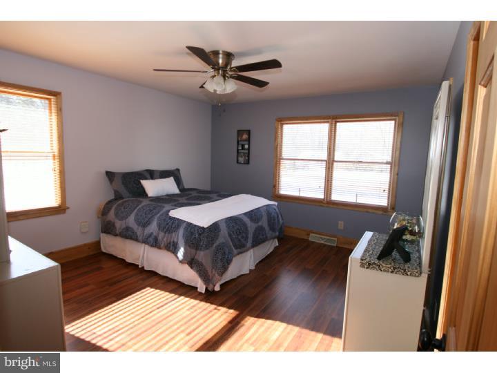 208 Dealtown Road Pittsgrove, NJ 08318 - Photo 13 of 25 Bedroom