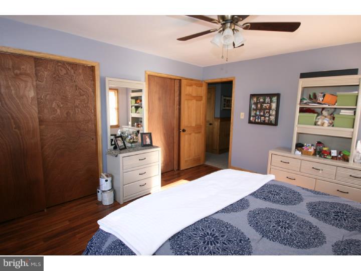 208 Dealtown Road Pittsgrove, NJ 08318 - Photo 14 of 25 Bedroom