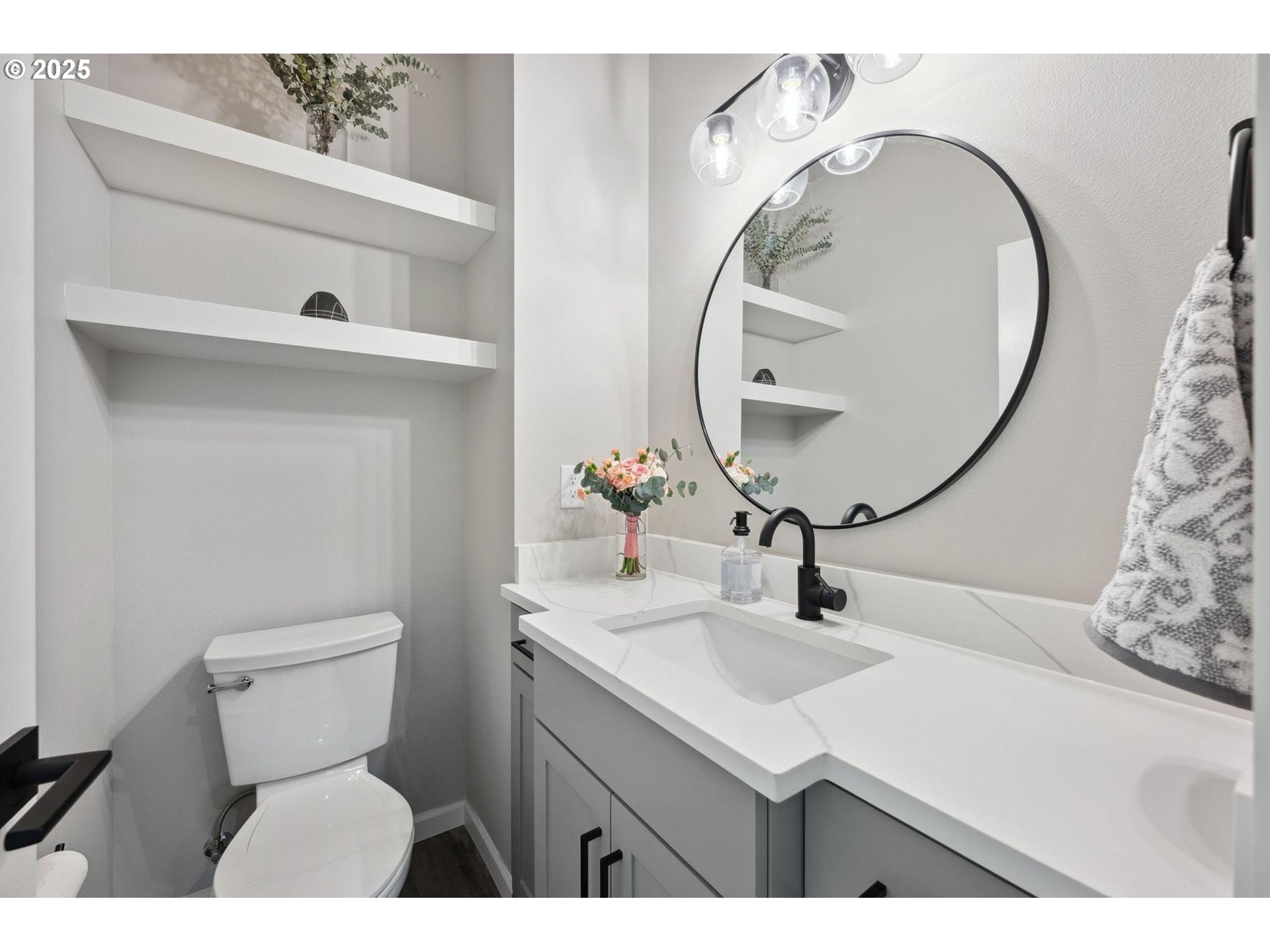 20165 Canyon Ridge Drive Oregon City, OR 97045 - Photo 40 of 48 Bathroom