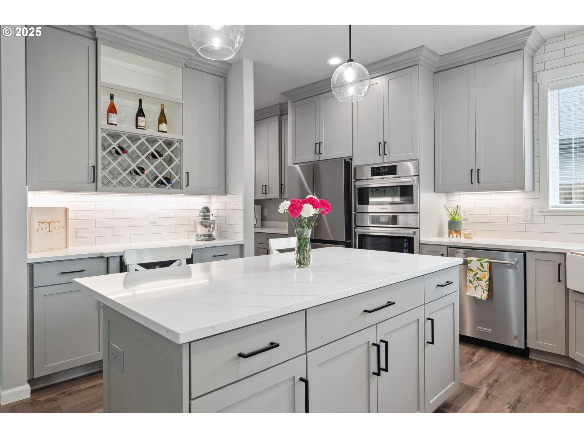 20165 Canyon Ridge Drive Oregon City, OR 97045 - Photo 7 of 48 Kitchen