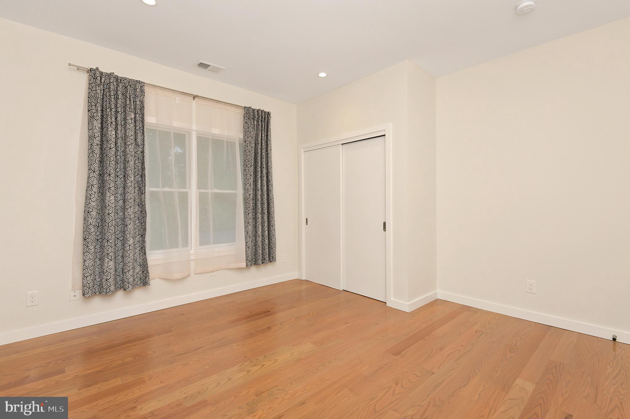 160 Sycamore Road Princeton, NJ 08540 - Photo 27 of 34 Bed Room 1