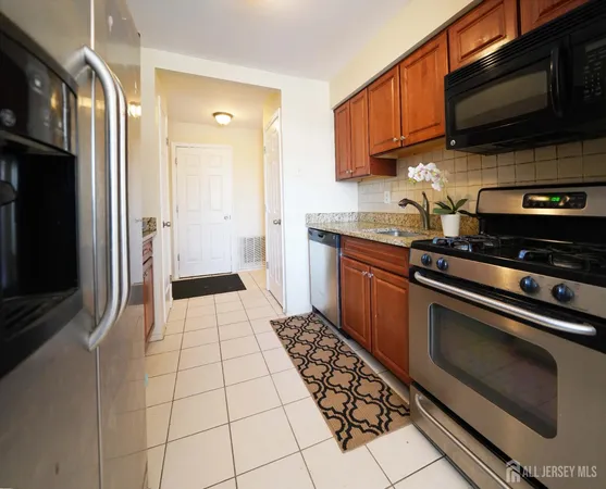 $2,195 | 1111 Edison Glen Terrace, Edison, NJ 08837