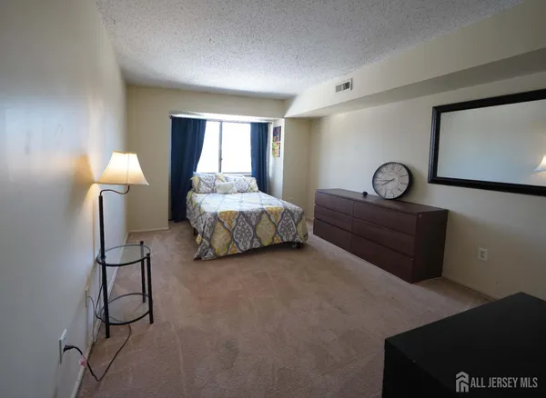 $2,195 | 1111 Edison Glen Terrace, Edison, NJ 08837