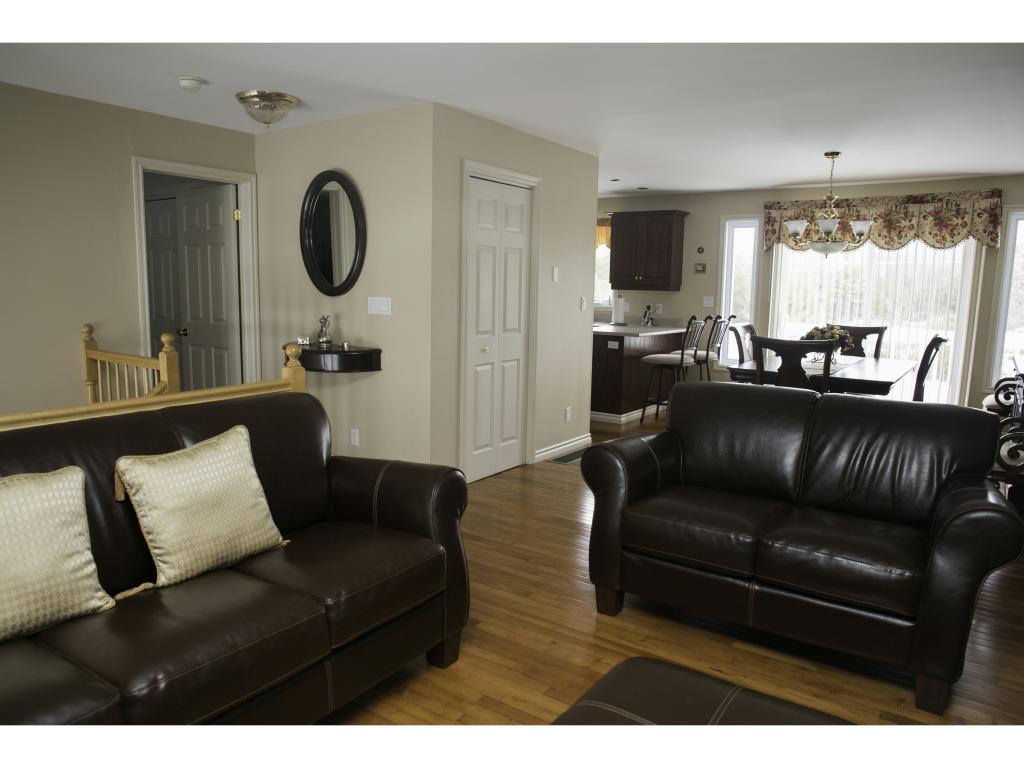 182 New Boston Road Goffstown, NH 03045 - Photo 8 of 23