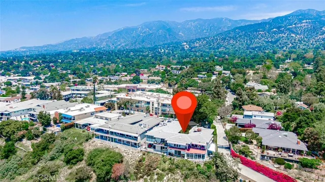 $880,000 | 2102 La Canada Crest Drive, Unit B, La Canada Flintridge, CA 91011