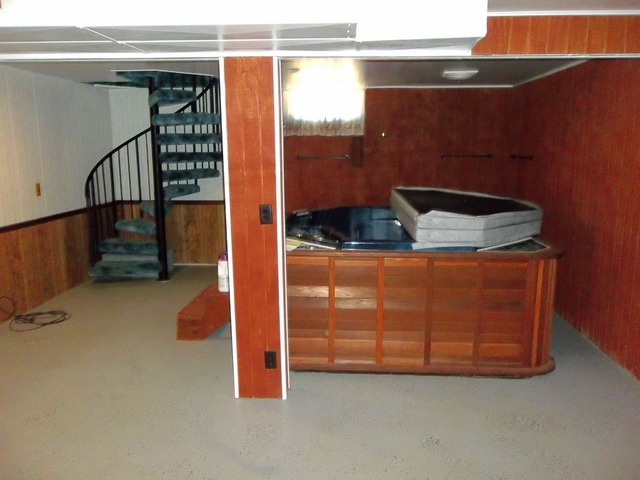 9221 Bunker Hill Road Morrison, IL 61270 - Photo 15 of 25