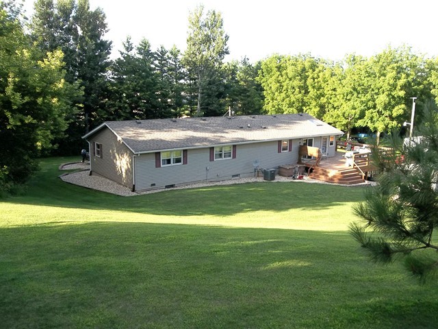 9221 Bunker Hill Road Morrison, IL 61270 - Photo 19 of 25