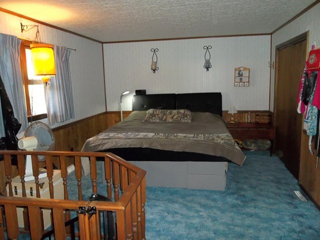 9221 Bunker Hill Road Morrison, IL 61270 - Photo 7 of 25