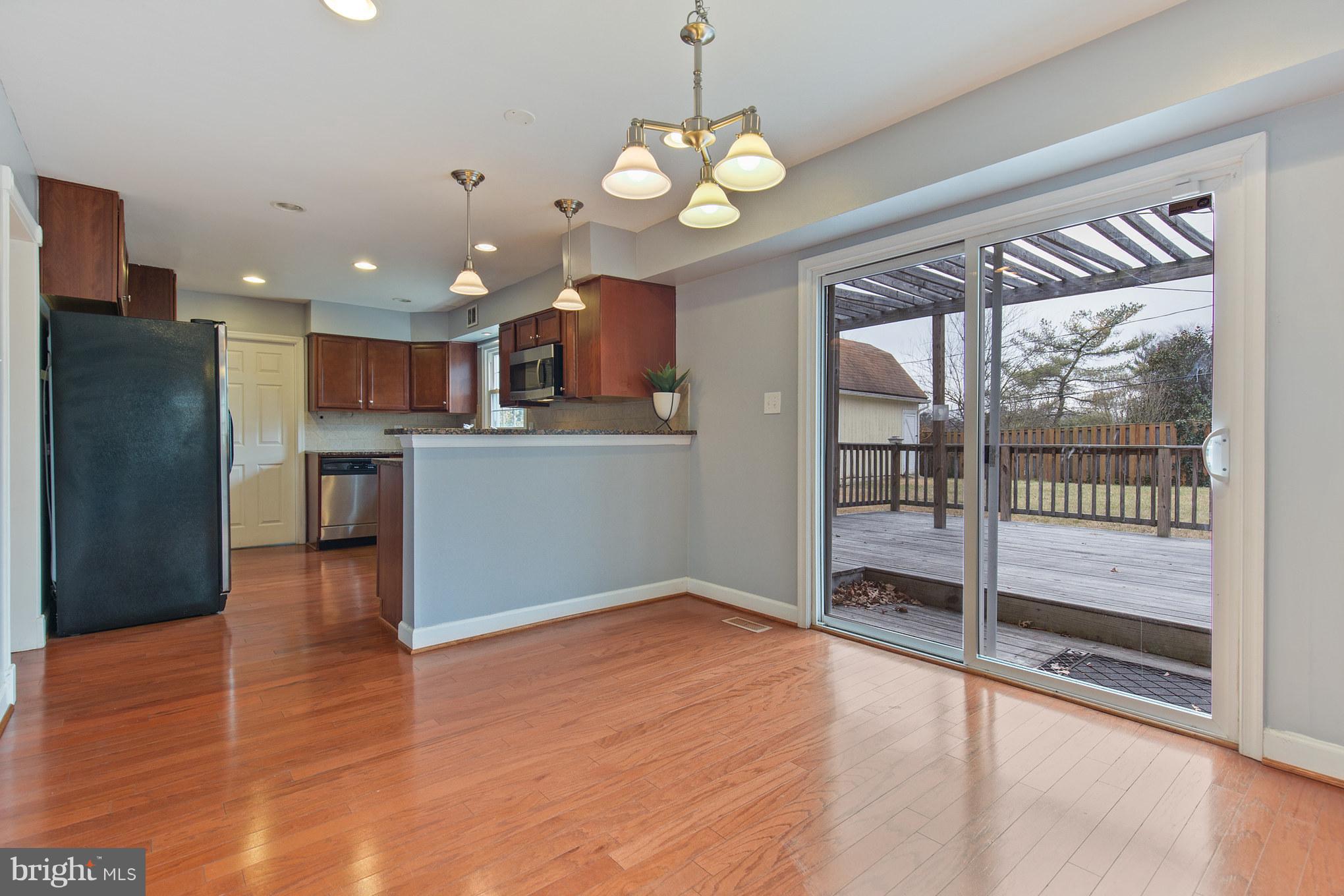 4509 Rising Lane Bowie, MD 20715 - Photo 17 of 30 Eat-In Kitchen
