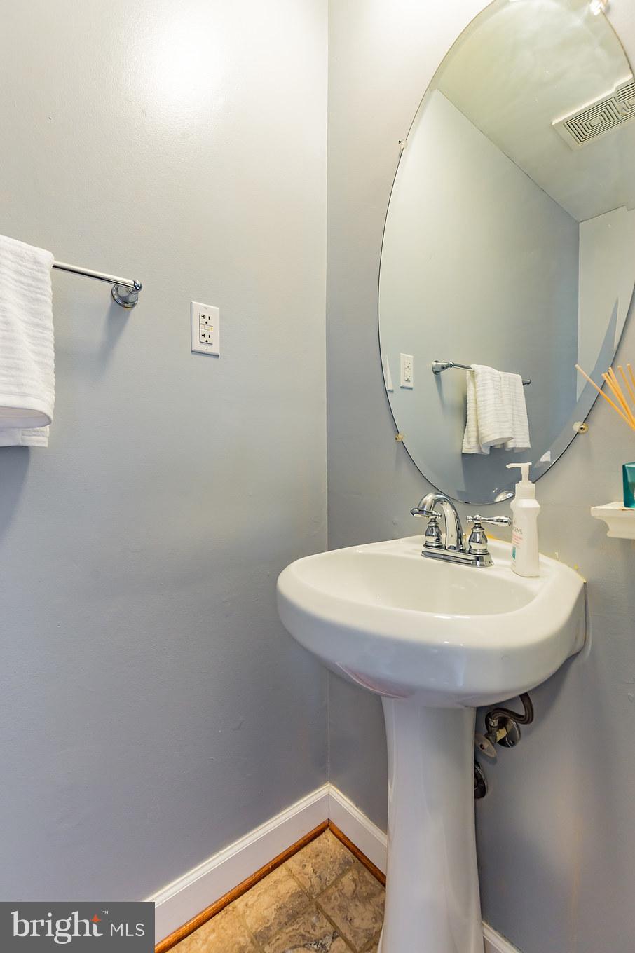 4509 Rising Lane Bowie, MD 20715 - Photo 21 of 30 Main Level Powder Room