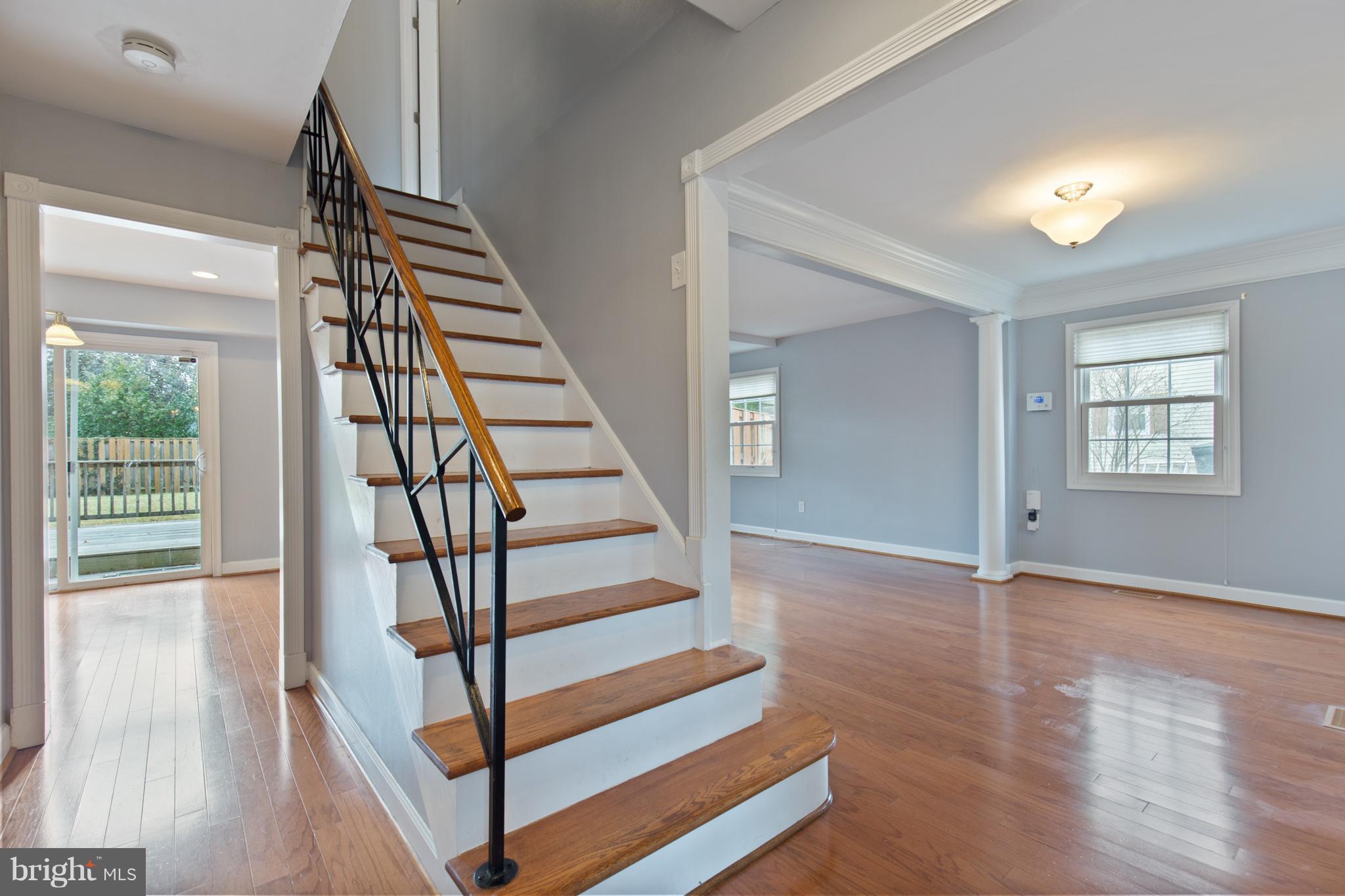 4509 Rising Lane Bowie, MD 20715 - Photo 5 of 30 Foyer