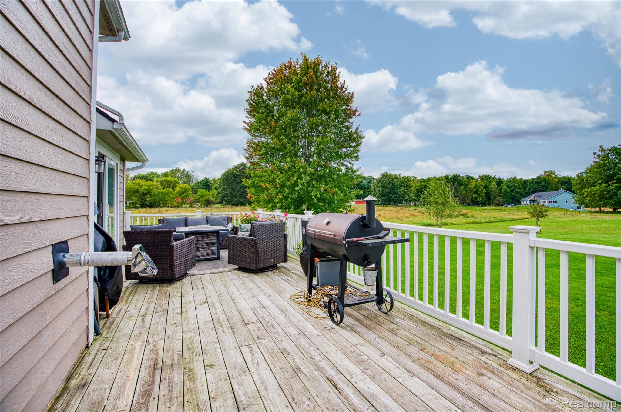 9257 Schrepfer Road Fowlerville, MI 48836 - Photo 33 of 38 DSC01489_8.jpg