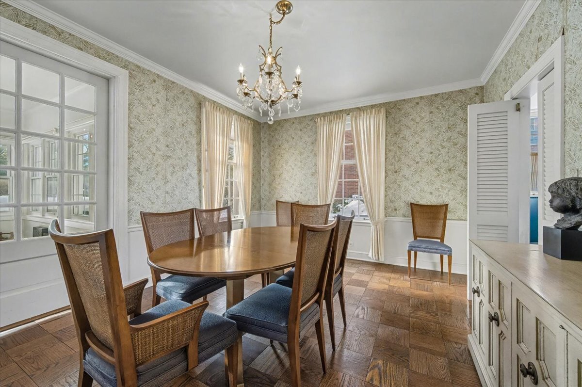 900 Sheridan Road Wilmette, IL 60091 - Photo 12 of 31 a view of a dining room with furniture window and outside view