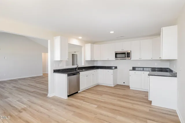 $279,706 | 15 Littlefield Lane, La Grange, NC 28551