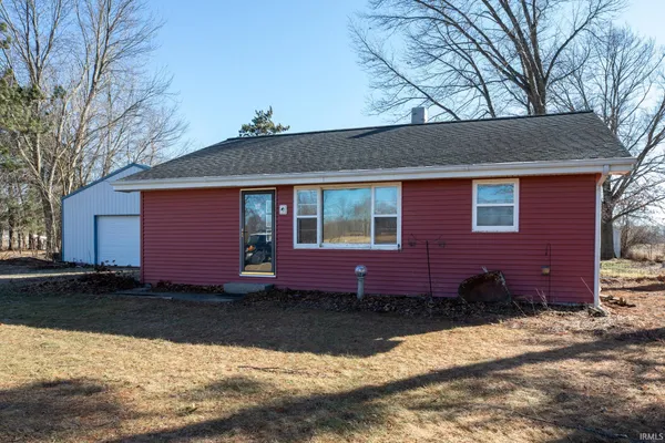 $170,000 | 29 Highway 10, Bourbon, IN 46504