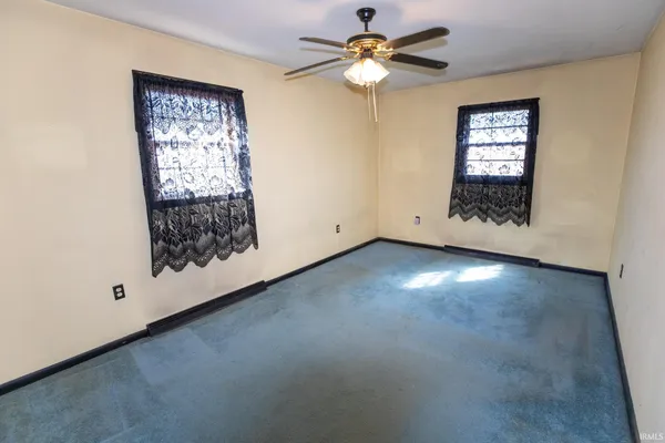 $170,000 | 29 Highway 10, Bourbon, IN 46504