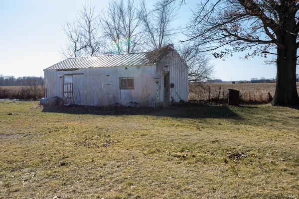 $170,000 | 29 Highway 10, Bourbon, IN 46504