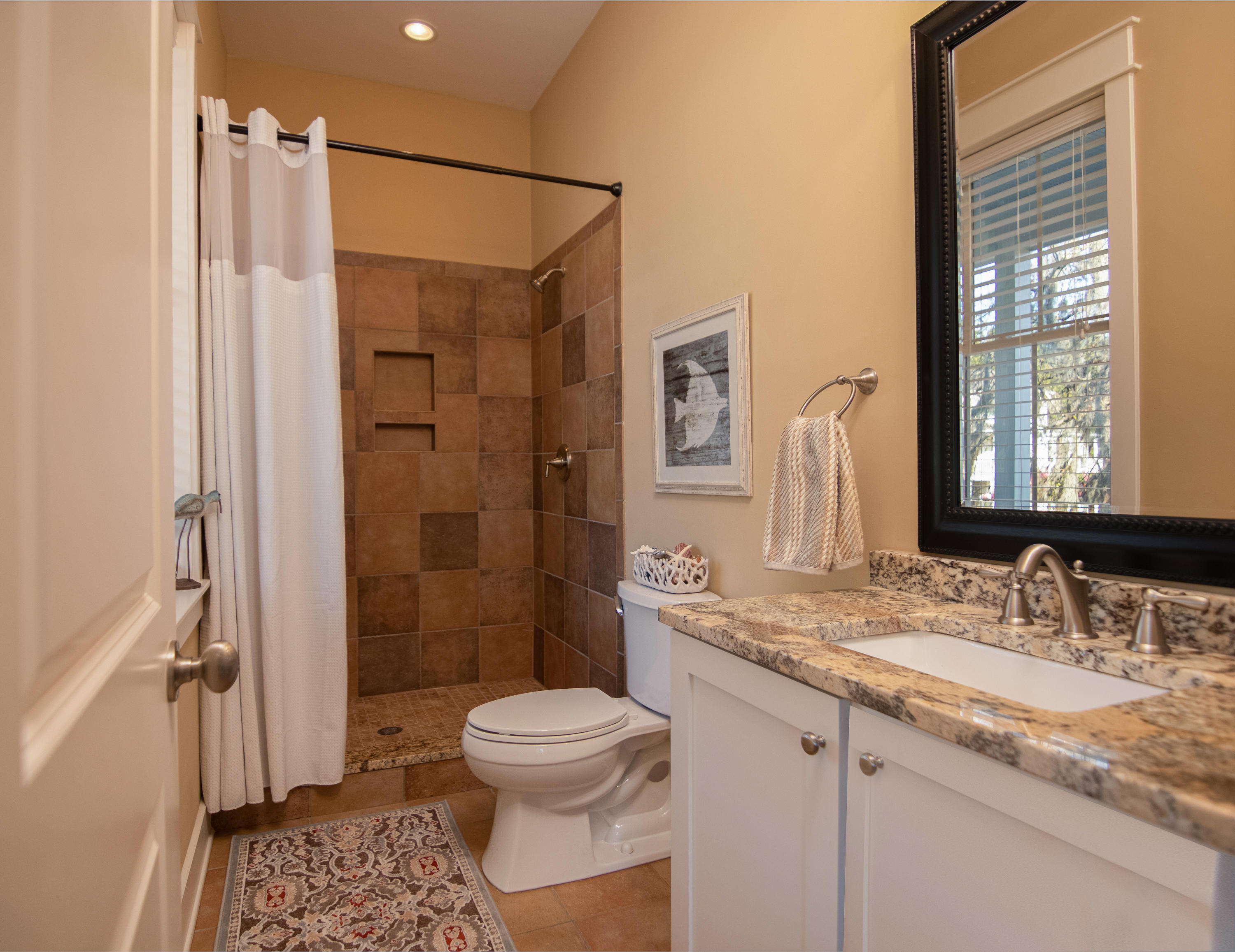 1180 Rivershore Road Charleston, SC 29492 - Photo 15 of 40 Full bathroom of off Living Space