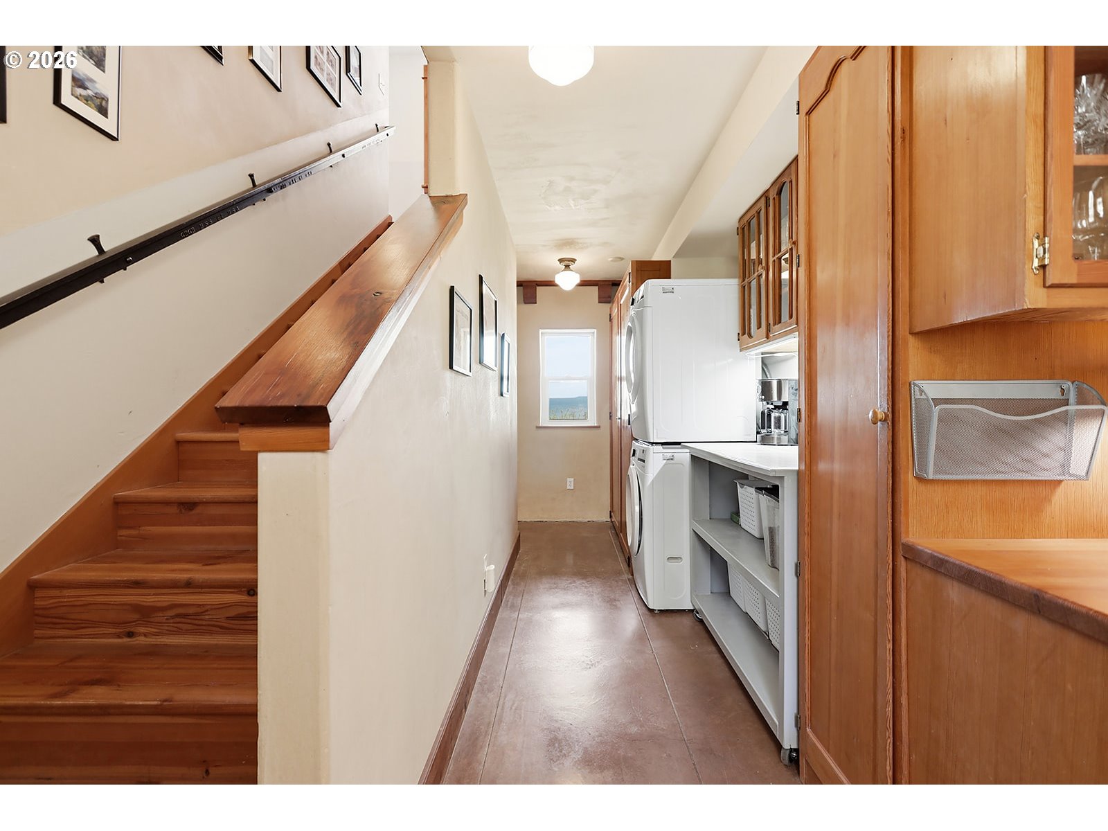 2015 Lonely Lane Mosier, OR 97040 - Photo 19 of 46 Staircase