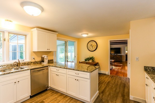 45 Batchelder Road Boxford, MA 01921 - Photo 3 of 22