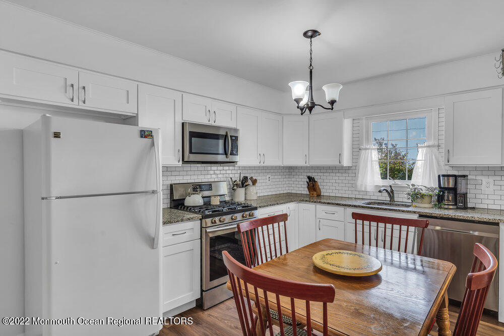 103 Georgetown Road Toms River, NJ 08757 - Photo 14 of 37 040_dsc05349