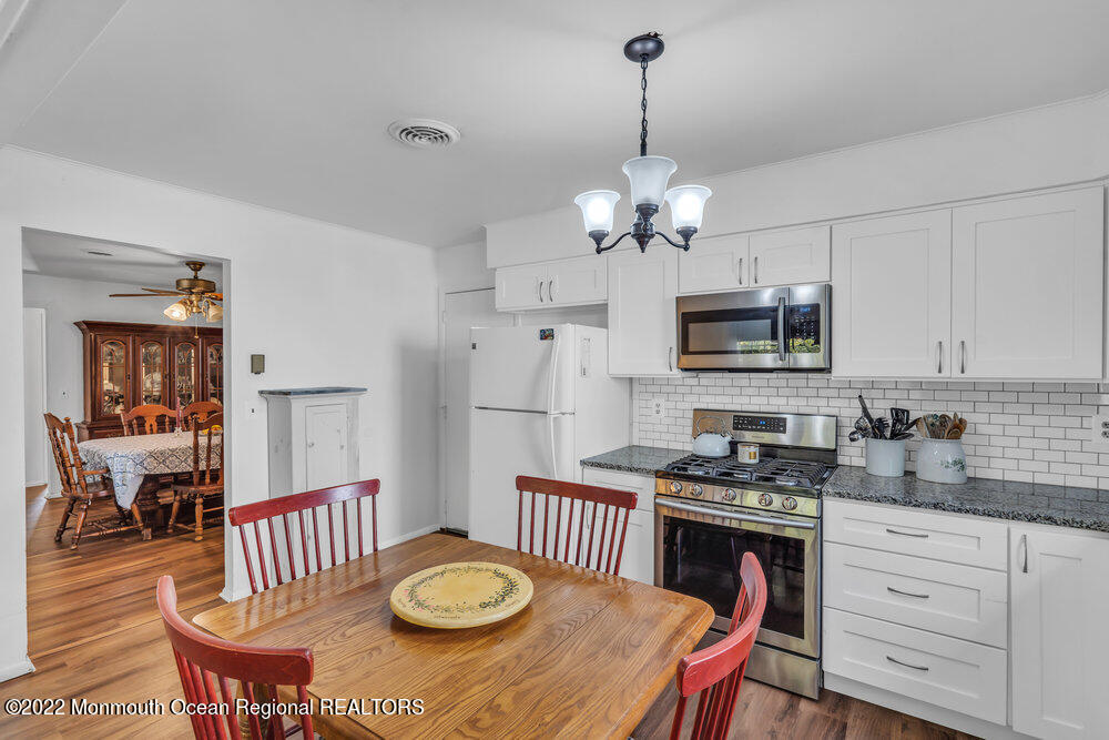 103 Georgetown Road Toms River, NJ 08757 - Photo 16 of 37 042_dsc05374
