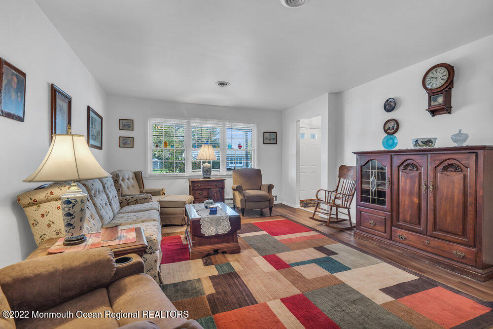 103 Georgetown Road Toms River, NJ 08757 - Photo 10 of 37 020_dsc05229M