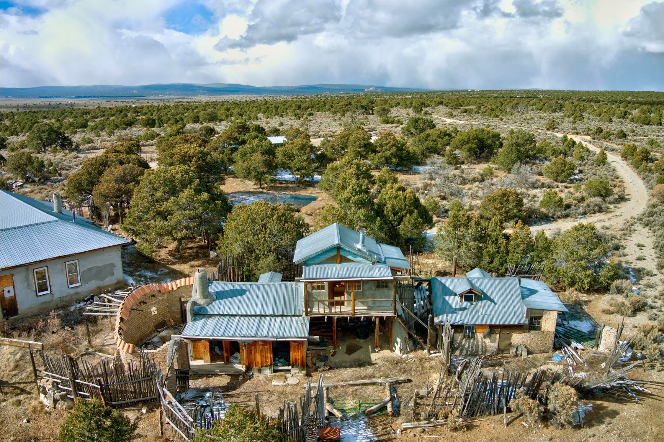 124 Colorado Road Tres Piedras, NM 87577 - Photo 31 of 50